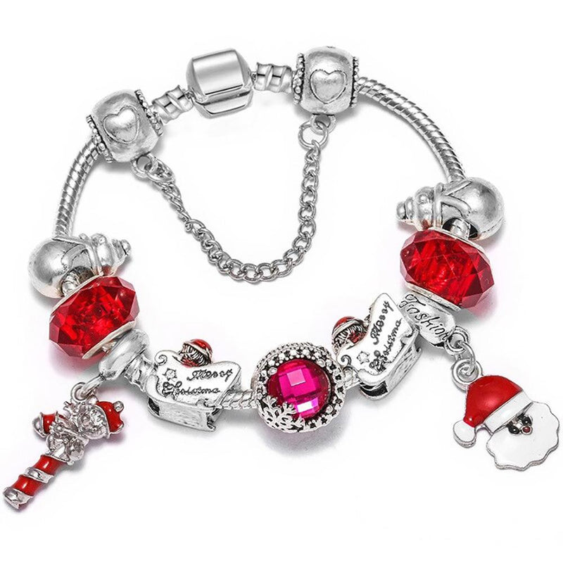 Festliches Perlen-Charm-Armband mit Weihnachtsmotiv