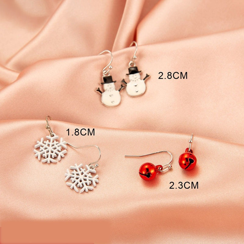 Festliche Party-Ohrring-Kollektion mit Weihnachtsthema