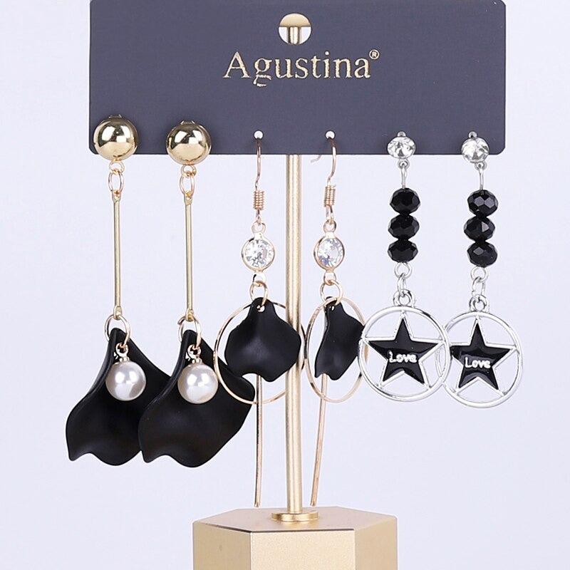 Schmeichelndes Set mit langen Acryl-Ohrringen im Bohemian-Chic-Stil