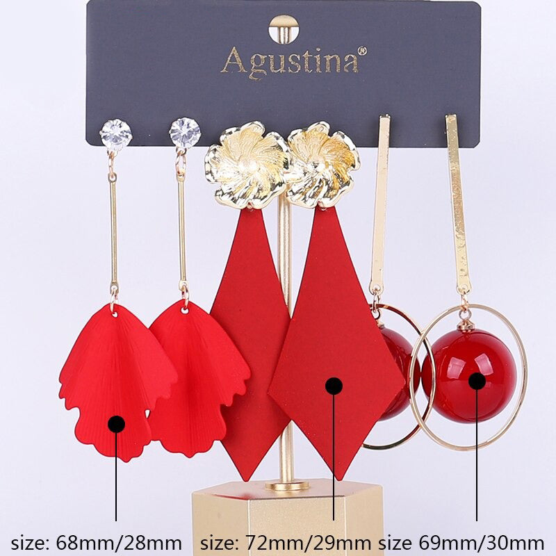 Schmeichelndes Set mit langen Acryl-Ohrringen im Bohemian-Chic-Stil