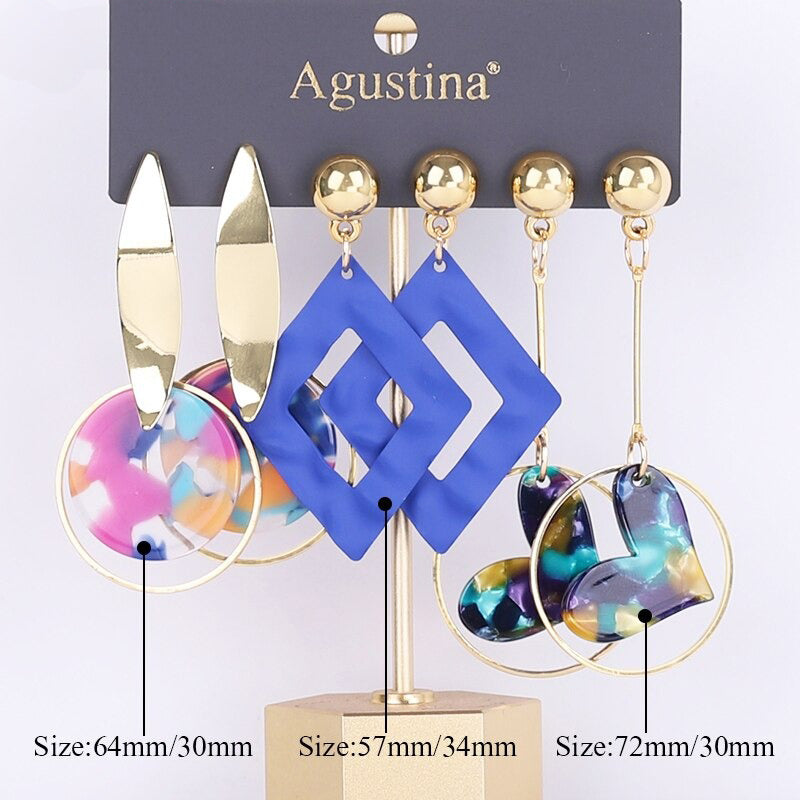 Schmeichelndes Set mit langen Acryl-Ohrringen im Bohemian-Chic-Stil