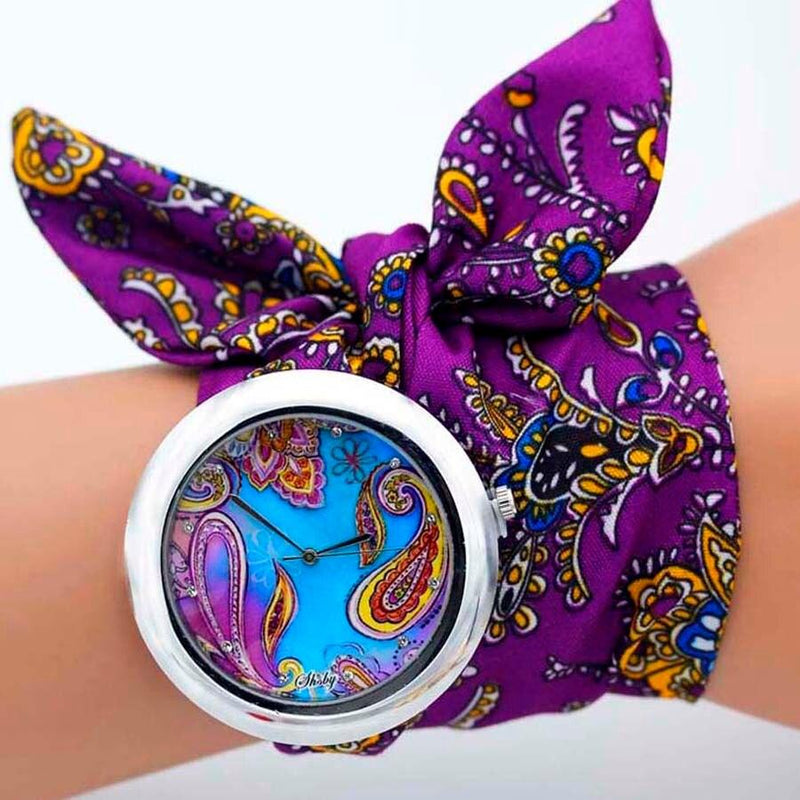 Modische Armbanduhr mit Blumen- und Schmetterlingsband