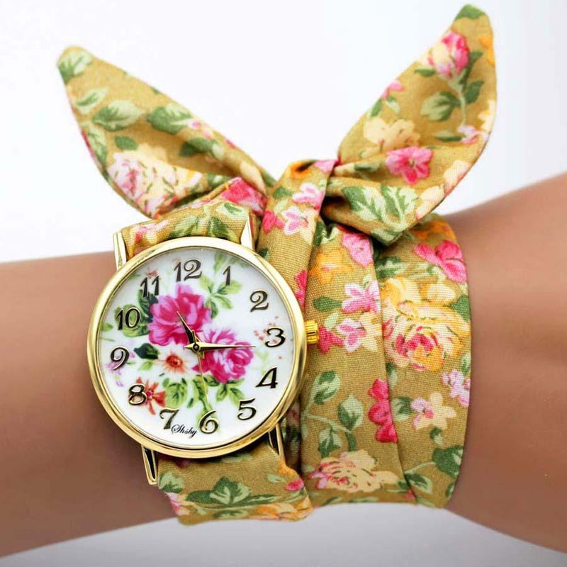 Modische Armbanduhr mit Blumen- und Schmetterlingsband