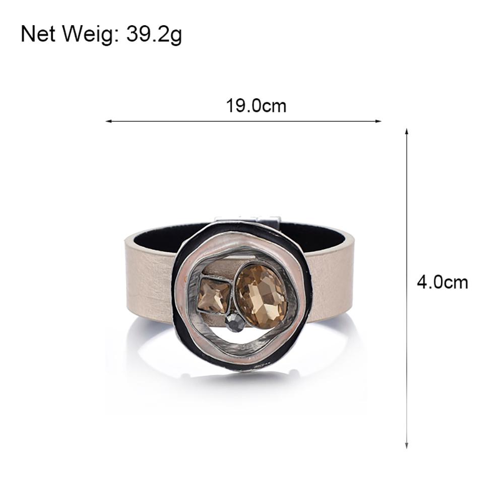 Edelstein-Armreif mit Magnetschnalle