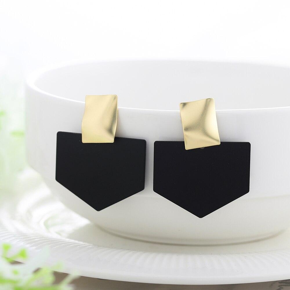 Geometrische Retro-Ohrringe in Schwarz, rund, Tropfenform, Sommerkollektion