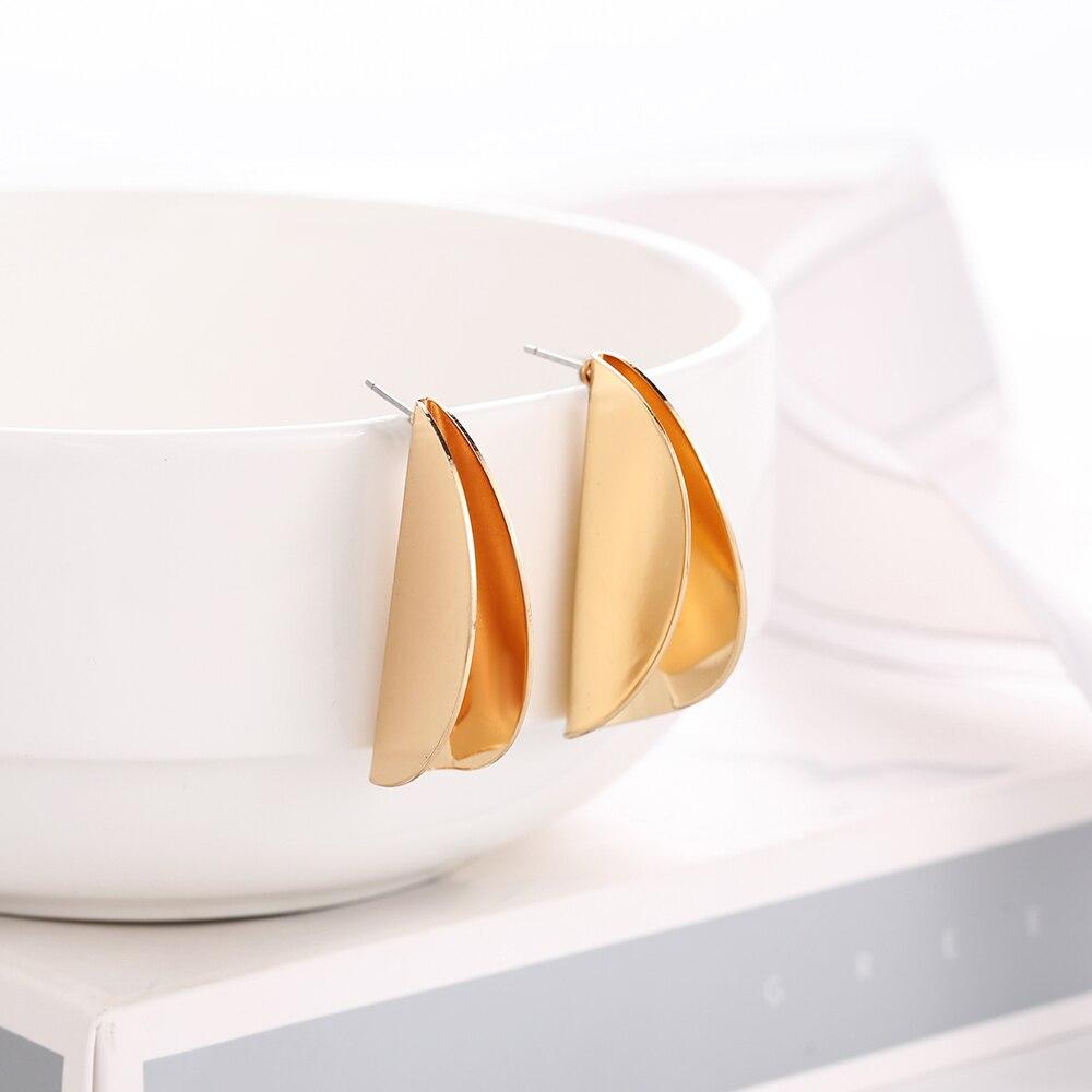 Geometrische Retro-Ohrringe in Schwarz, rund, Tropfenform, Sommerkollektion