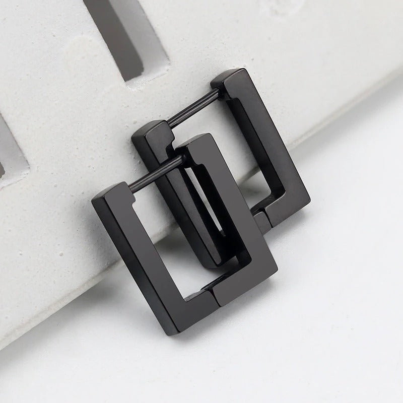 Geometrischer Trend, dreieckige Creolen zum Hängen