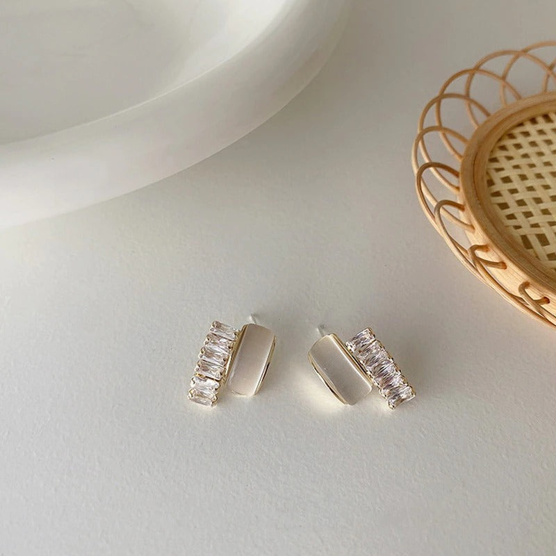 Glam Fashion Creolen mit Mikropflaster und Zirkonia