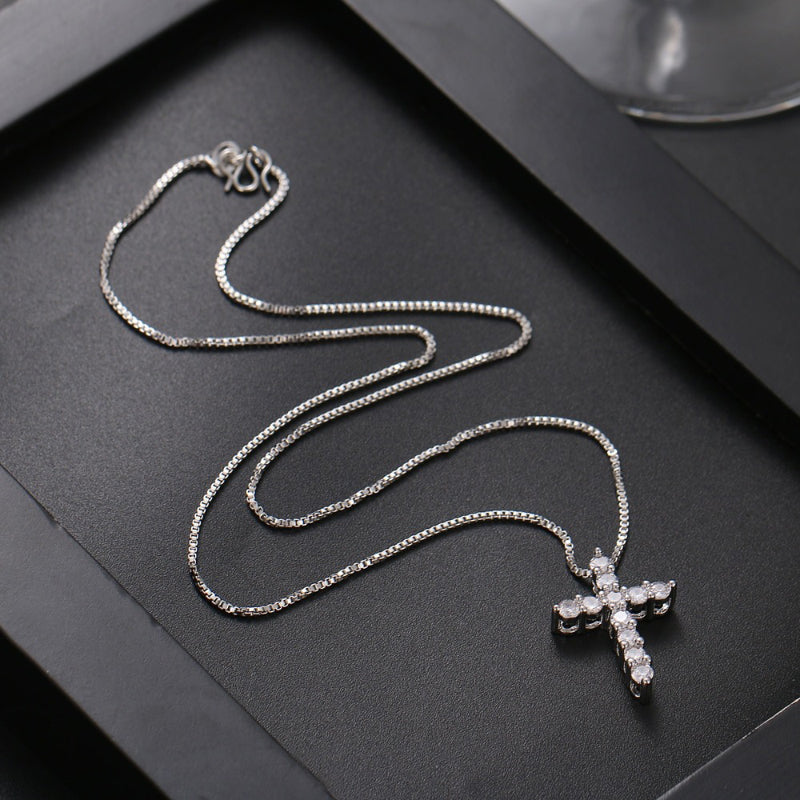 Glänzende religiöse Zirkon Kreuz Anhänger Halsketten