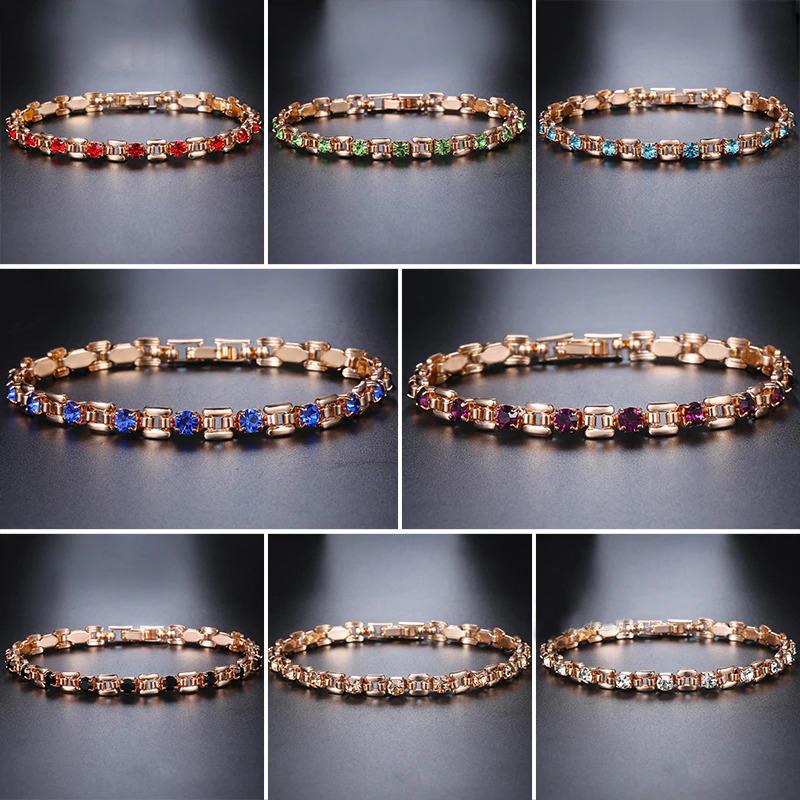 Schimmerndes, mit Strasssteinen verziertes Armband