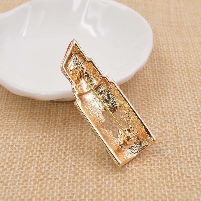 Glänzende Strass-Lippenstift-Brosche mit Promi-Motiv