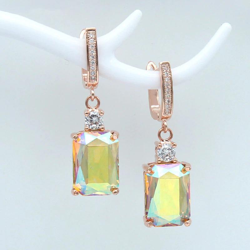 Glänzende quadratische Strass-Ohrringe