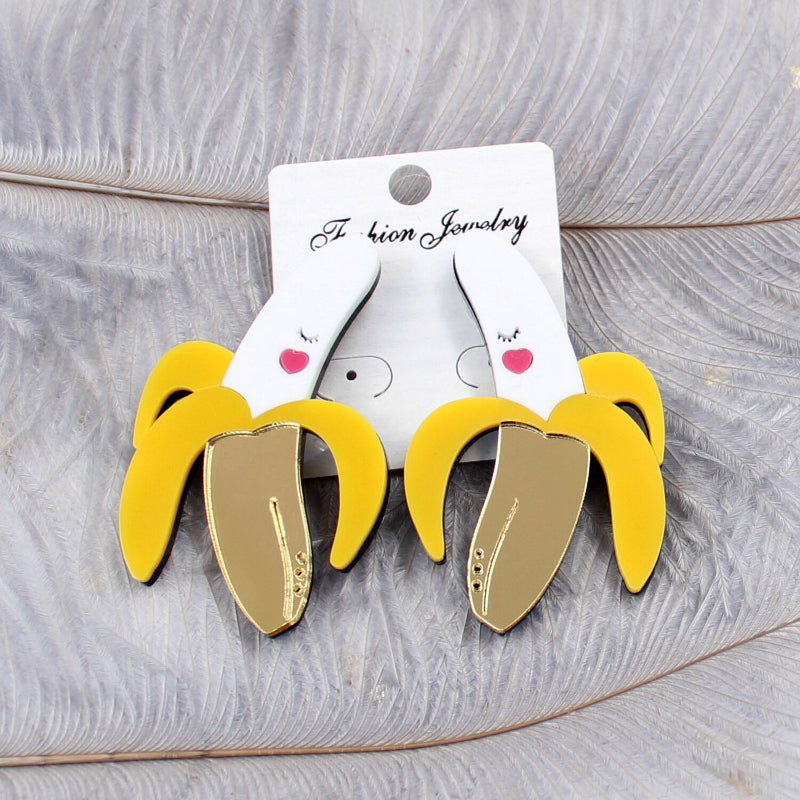 Glitzernde, sommerliche Statement-Ohrringe