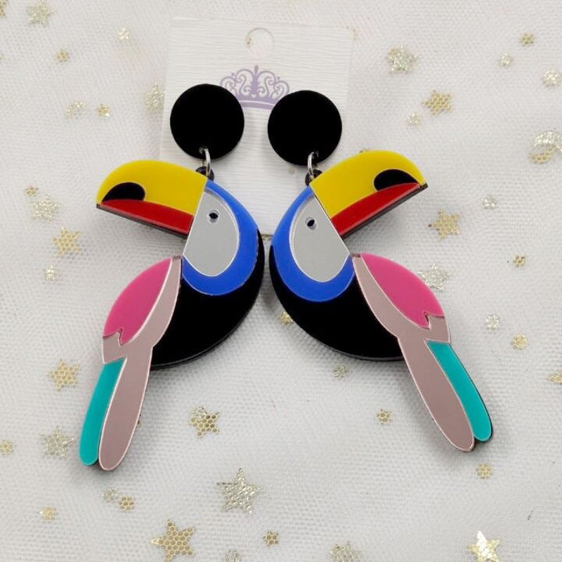 Glitzernde, sommerliche Statement-Ohrringe