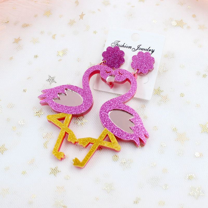 Glitzernde, sommerliche Statement-Ohrringe