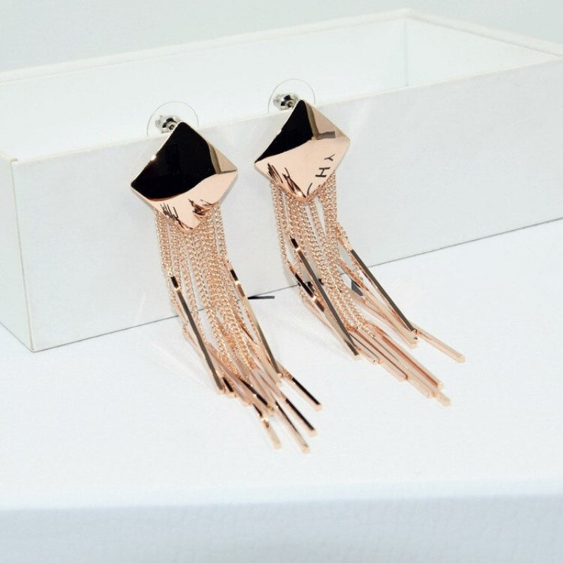 Glänzende geometrische quadratische Quastenketten-Ohrringe mit langen Tropfen