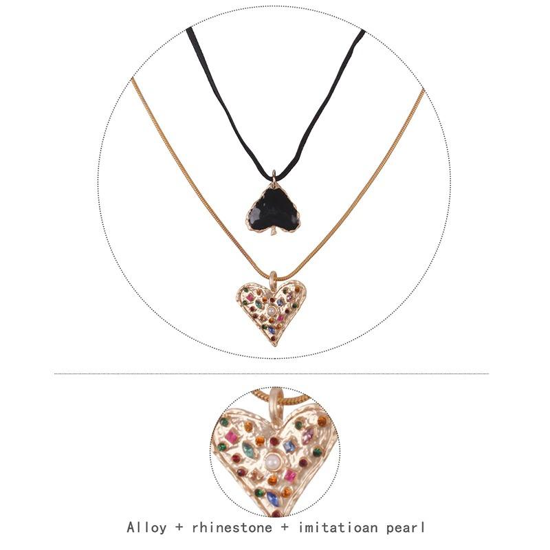 Wunderschöne Statement-Halskette mit Herz-Anhänger