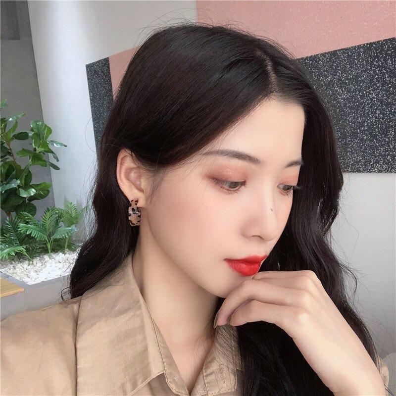 Wunderschöne Creolen mit Leopardenmuster