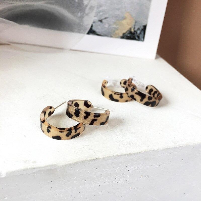 Wunderschöne Creolen mit Leopardenmuster