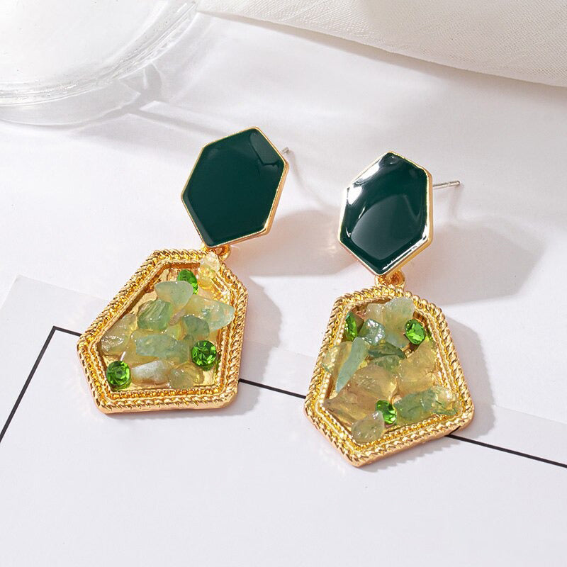 Grüne trendige geometrische Hängeohrringe aus Acryl