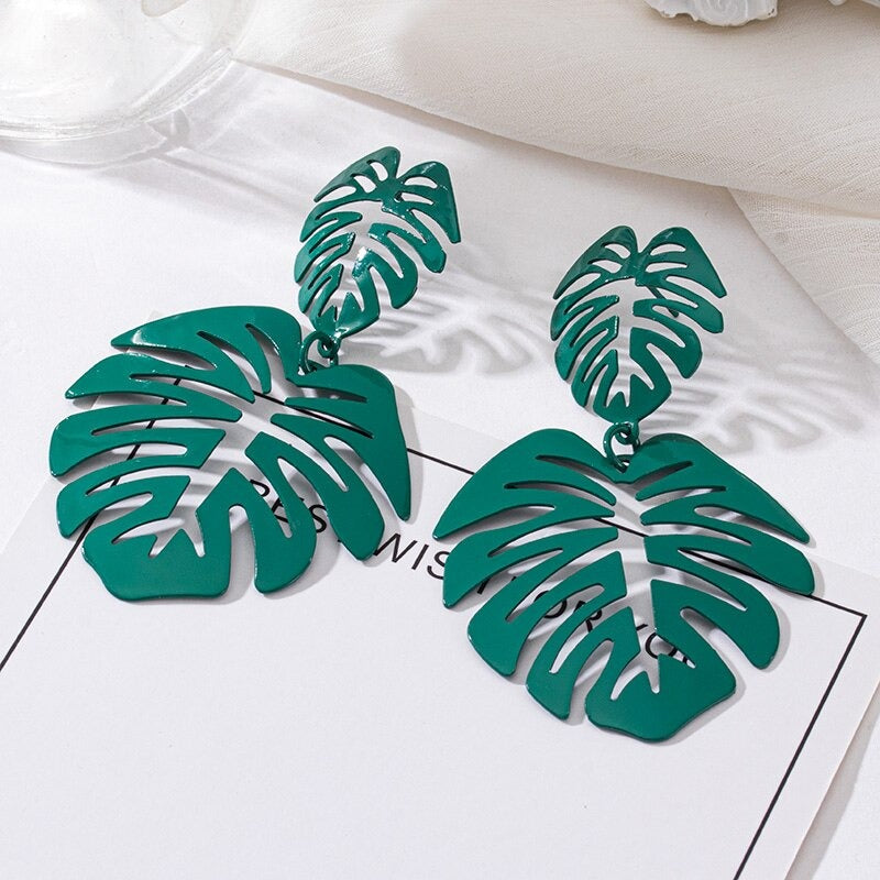 Grüne trendige geometrische Hängeohrringe aus Acryl