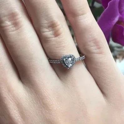 Silberner Vintage-Herzring