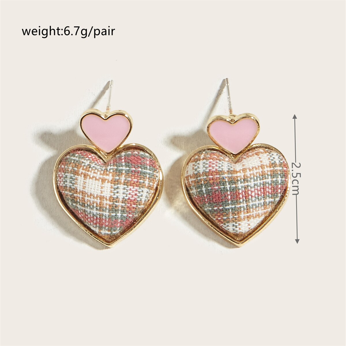 Preppy Love – Ohrstecker mit Herz-Design und Gittermuster