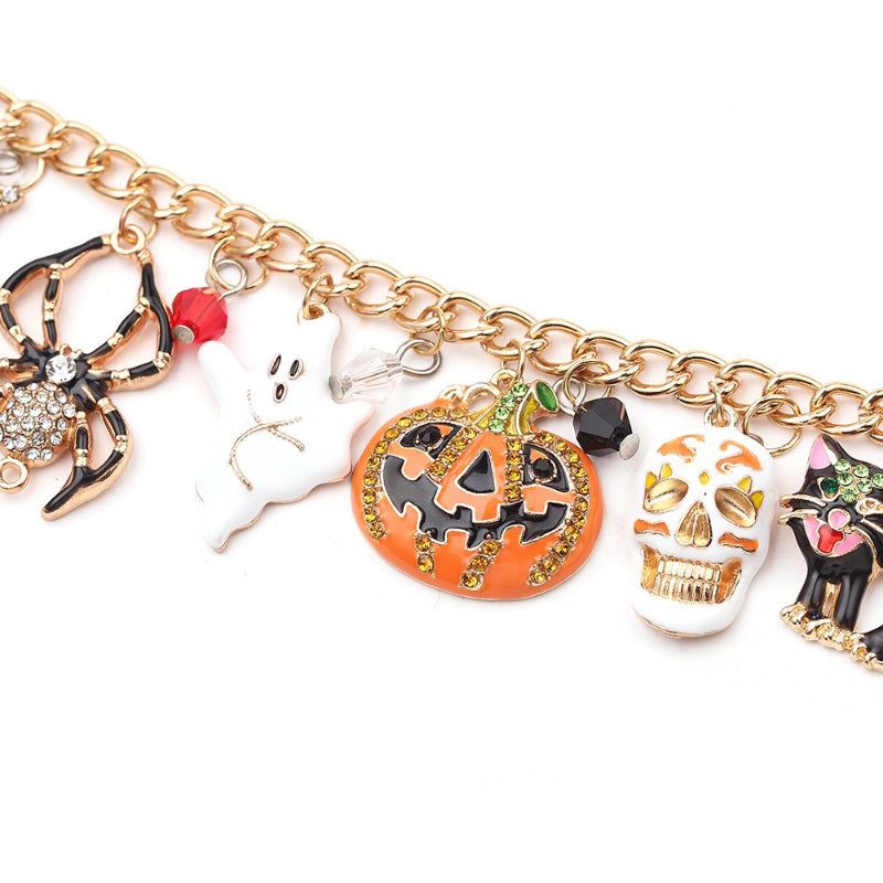 Armbänder mit mehreren Charms zum Thema Halloween und Weihnachten