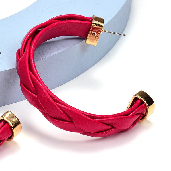 Handgemachte geflochtene kultige Creolen-Ohrhänger aus veganem Leder