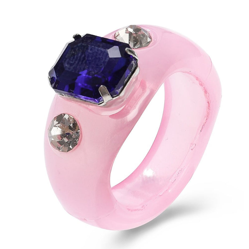 Handgefertigte bunte Acrylringe mit Perlen und Strasssteinen