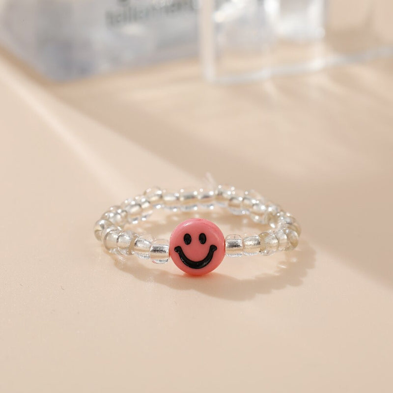 Handgefertigte bunte Acrylringe mit Perlen und Strasssteinen