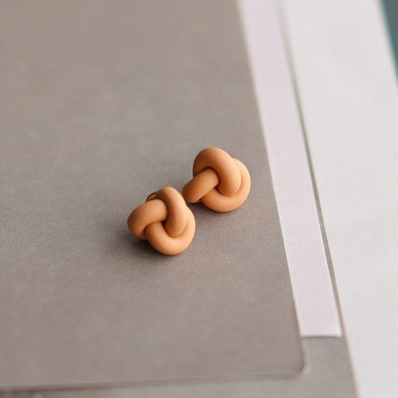 Handgefertigte florale Ohrringe aus Polymer Clay