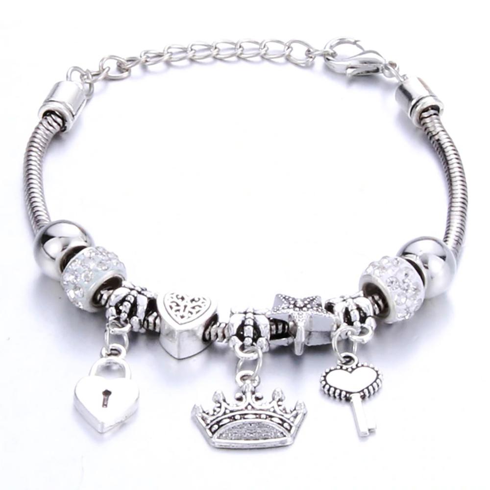 Charm-Armband-Kollektion „Herzen und Schlösser“