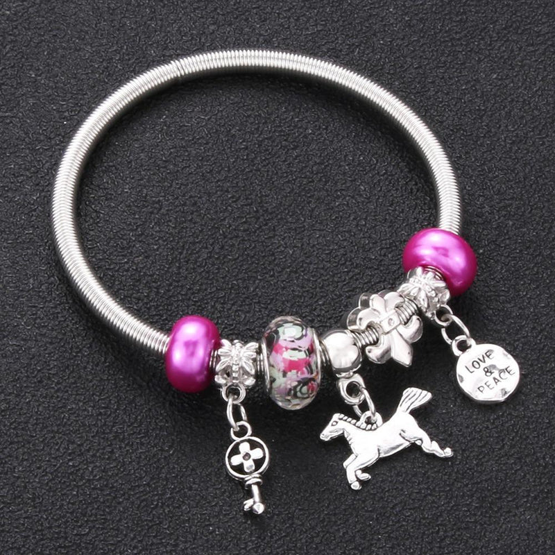 Charm-Armband-Kollektion „Herzen und Schlösser“