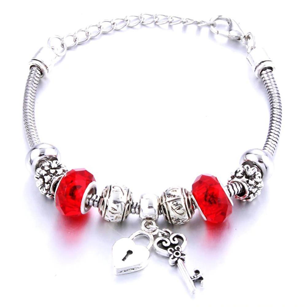 Charm-Armband-Kollektion „Herzen und Schlösser“