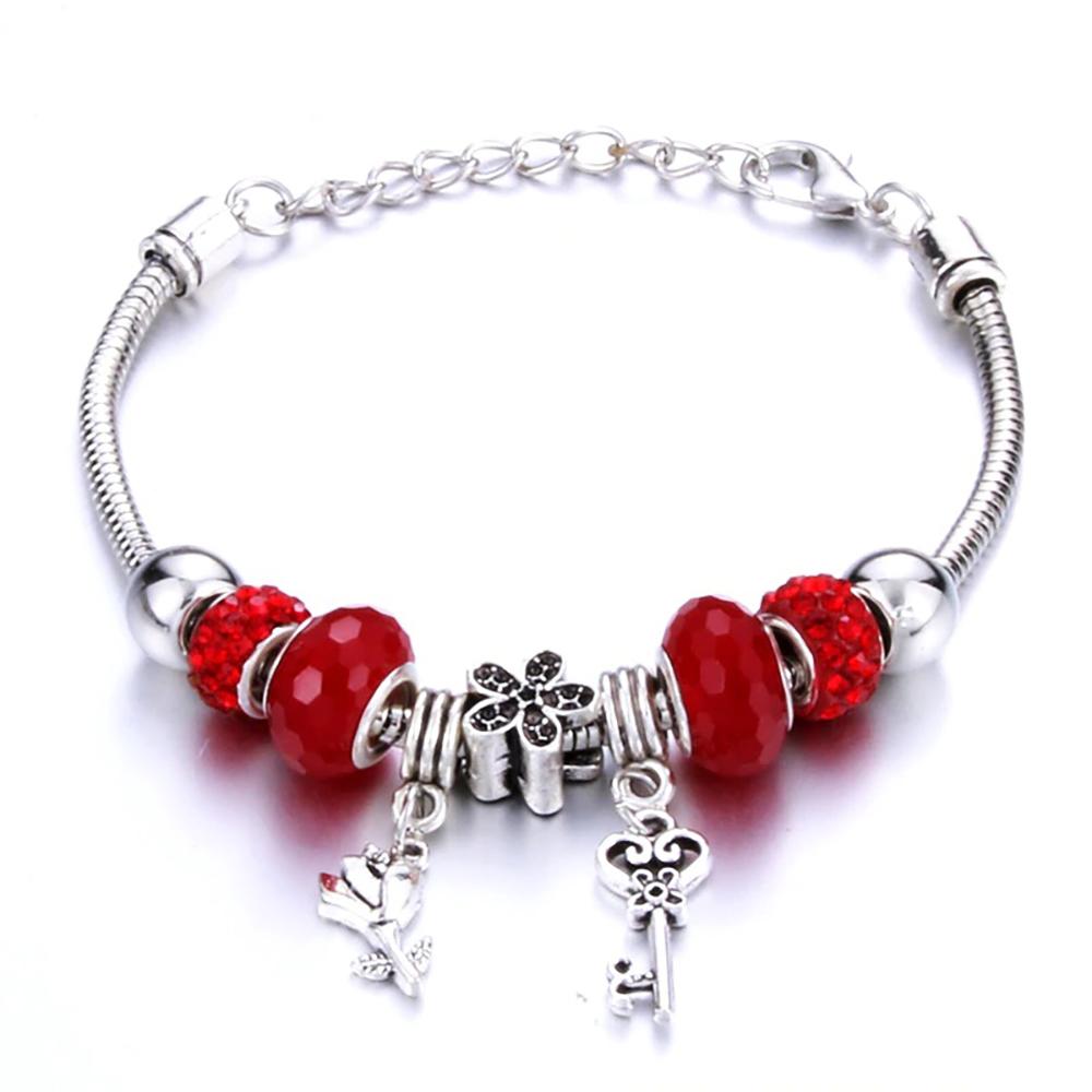 Charm-Armband-Kollektion „Herzen und Schlösser“