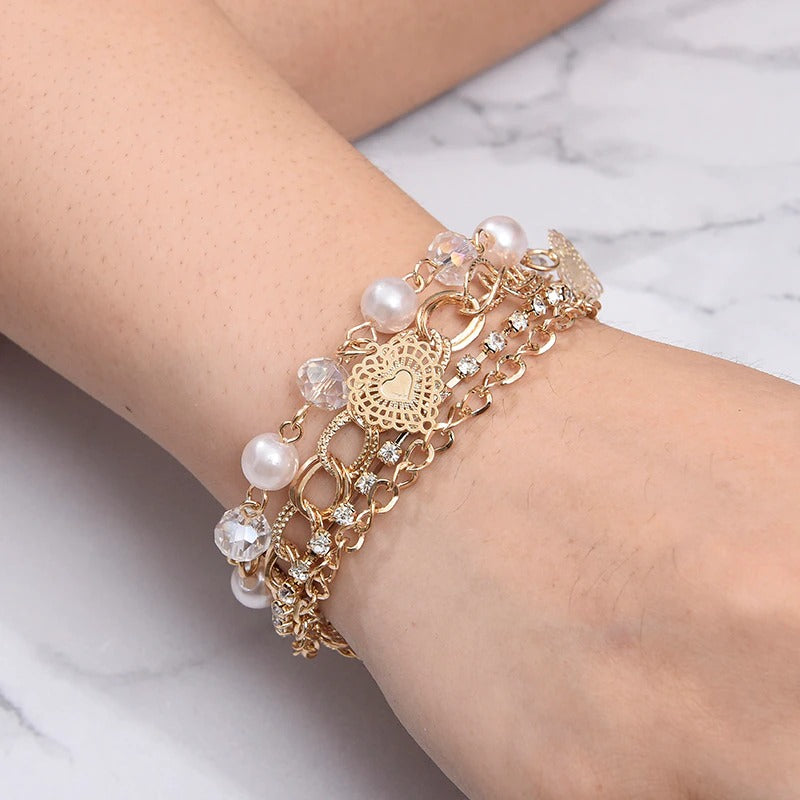 Hochmodisches mehrschichtiges Armband mit Strasssteinen, Perlen, Kette und Schloss