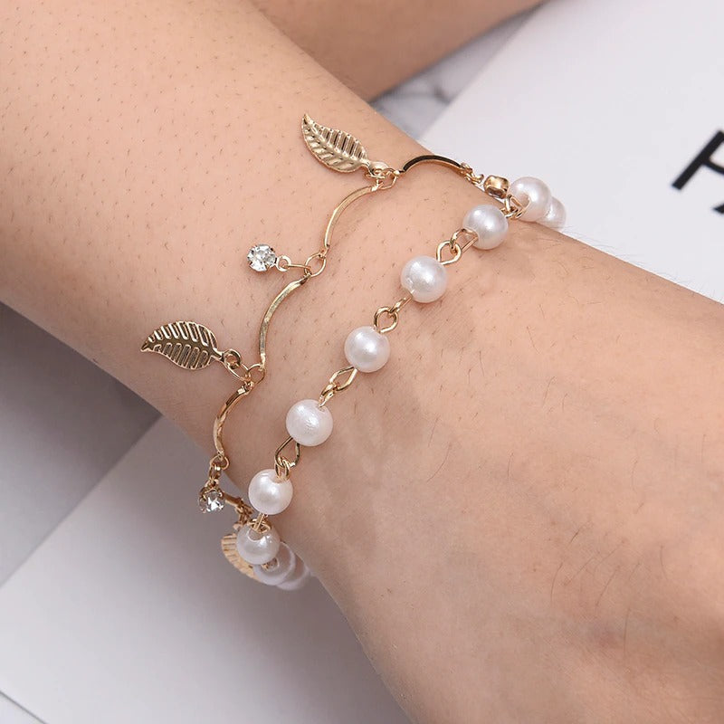 Hochmodisches mehrschichtiges Armband mit Strasssteinen, Perlen, Kette und Schloss