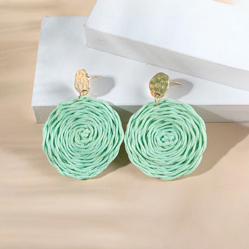 Ausgehöhlte, runde, böhmische Rattan-Ohrringe