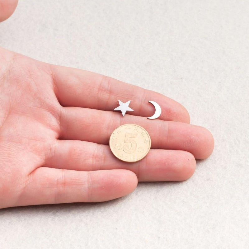 Hypoallergene, minimalistische, süße und einzigartige Ohrstecker aus Silber