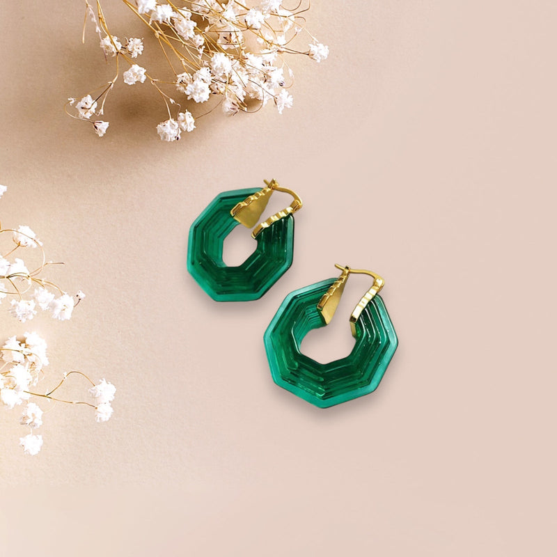 Geometrische Ohrringe im Retro-Stil