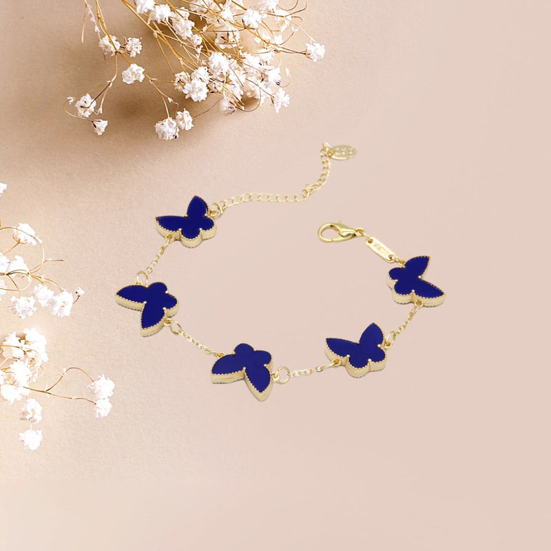 Armband mit fünf Schmetterlingen