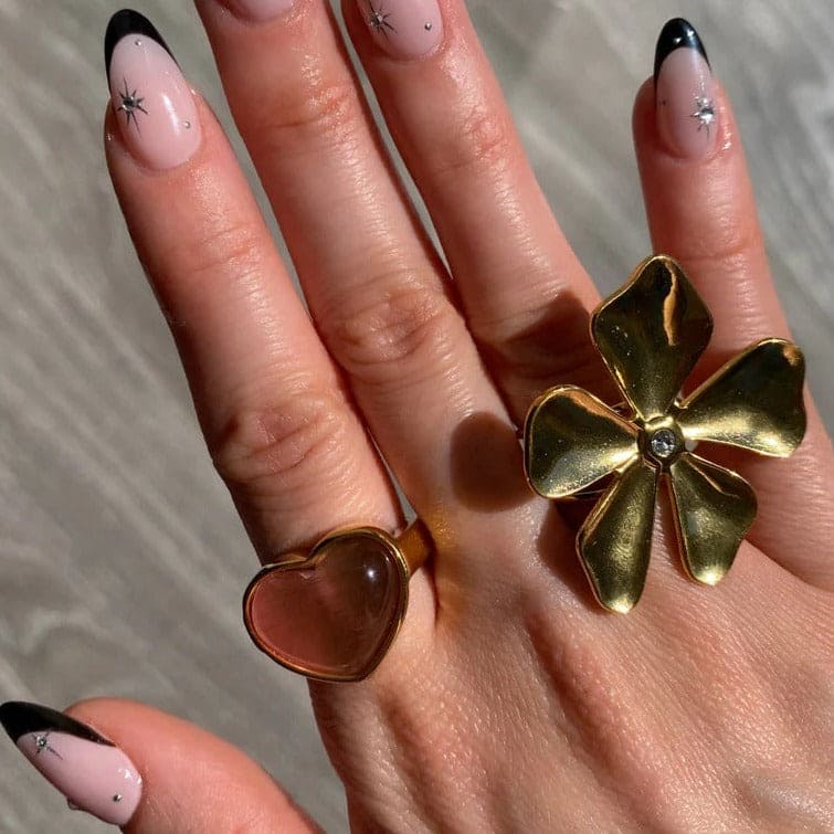 Ring mit rosa Herzstein