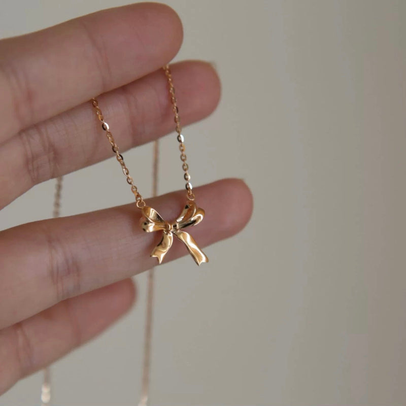 Schleifenhalskette (massives Silber) - Loretta