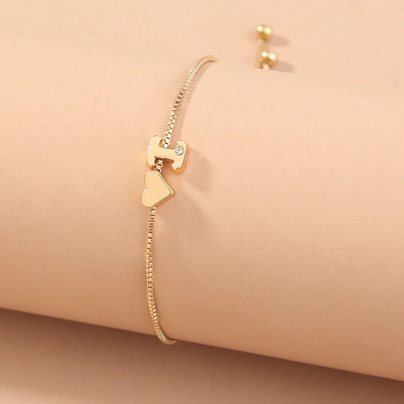 Personalisierte Liebesherz-Anfangsbuchstaben-Armbänder von A-Z