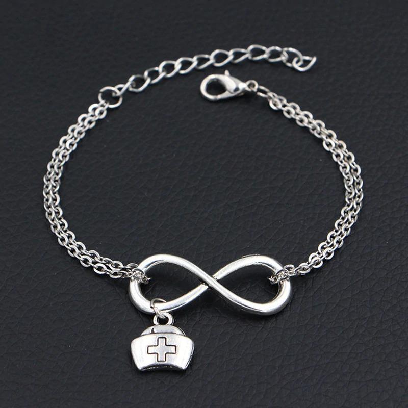 Charm-Armband „Unendliche Liebe für Krankenschwestern“