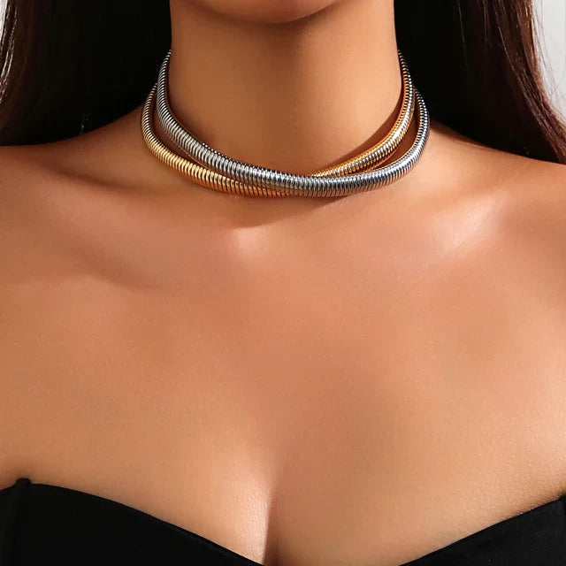Choker aus Gold- und Silbermischung – Spiraldesign, luxuriöse mehrlagige Halskette