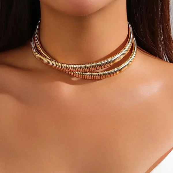 Choker aus Gold- und Silbermischung – Spiraldesign, luxuriöse mehrlagige Halskette