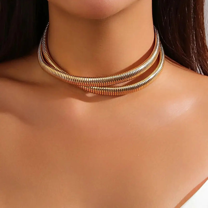 Choker aus Gold- und Silbermischung – Spiraldesign, luxuriöse mehrlagige Halskette