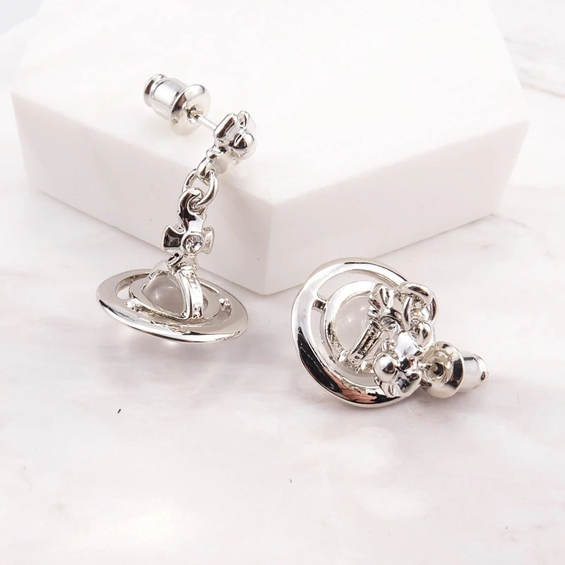 Ohrhänger mit Planeten im Interstellar-Stil